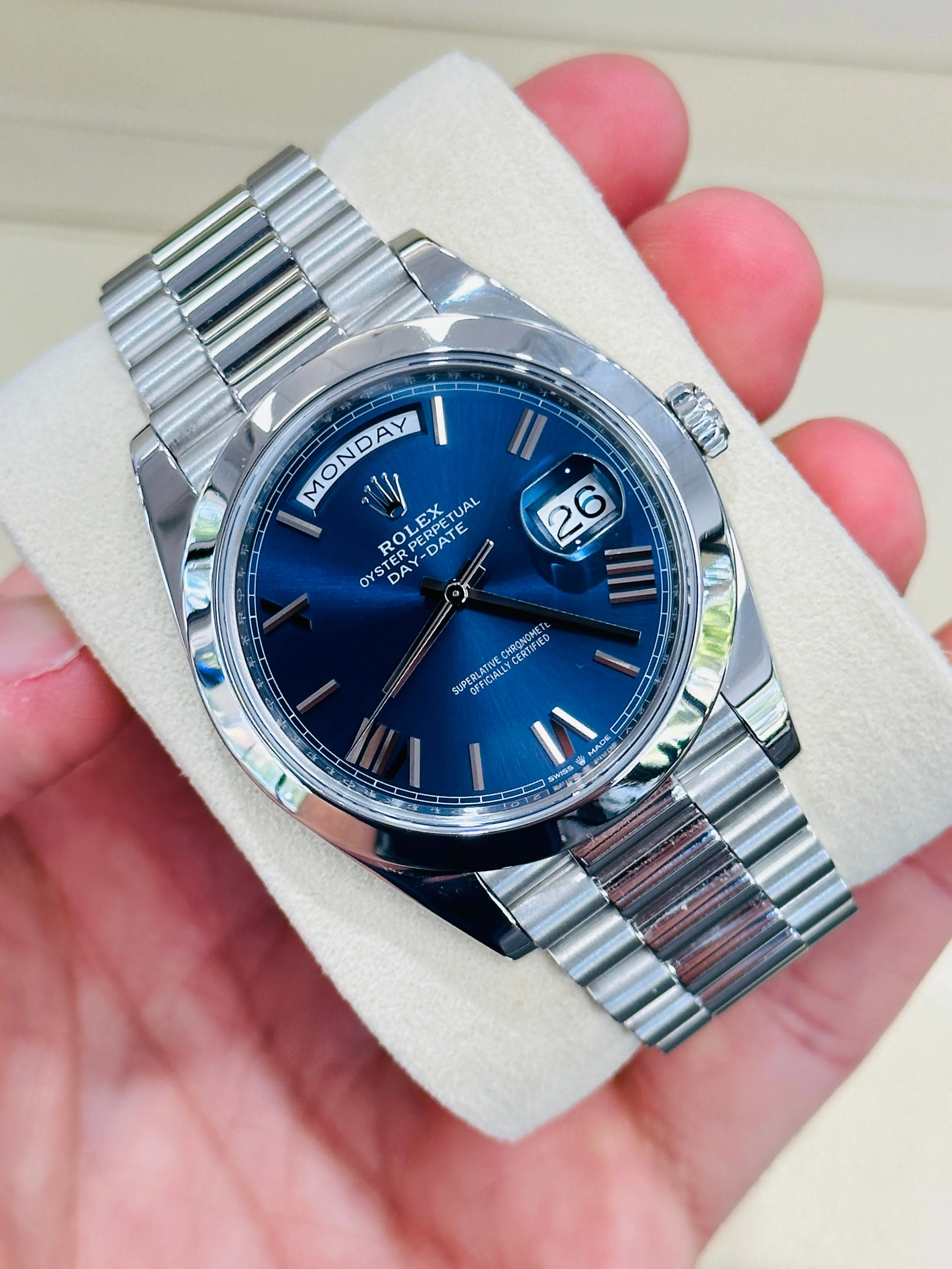   x Day-Date 40 228206 Platinum Blue Roman PreOwned
