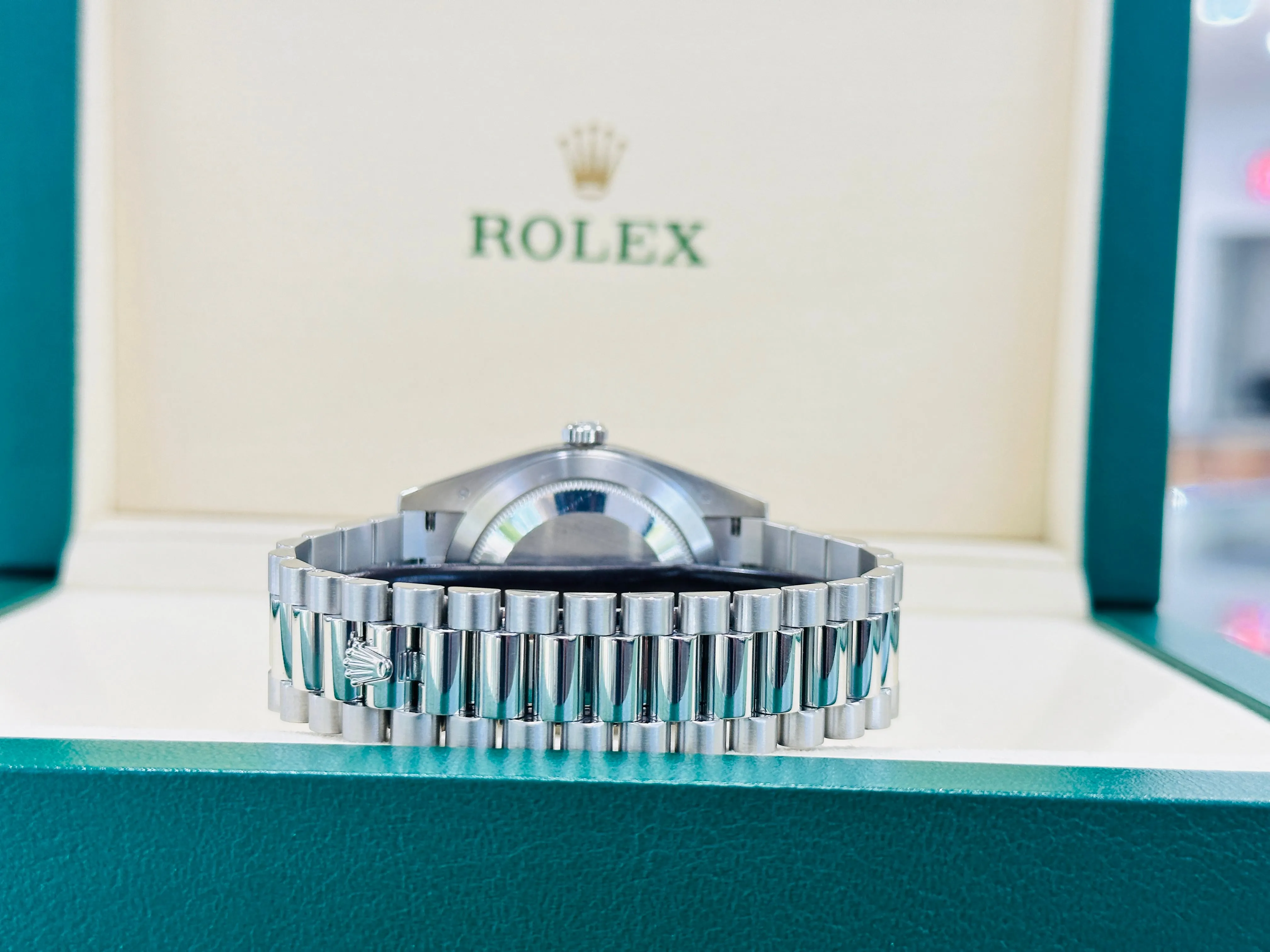   x Day-Date 40 228206 Platinum Blue Roman PreOwned