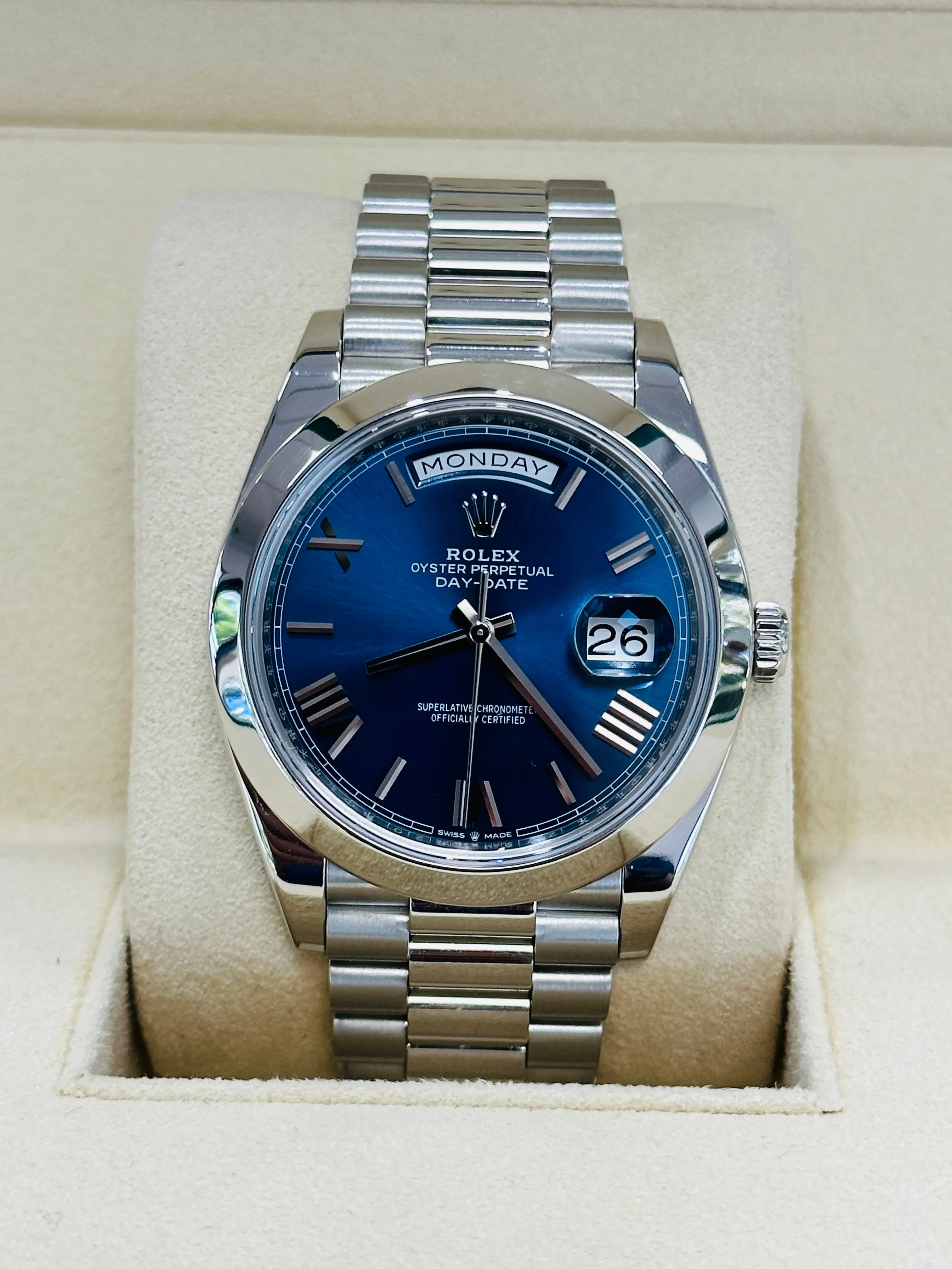  x Day-Date 40 228206 Platinum Blue Roman PreOwned