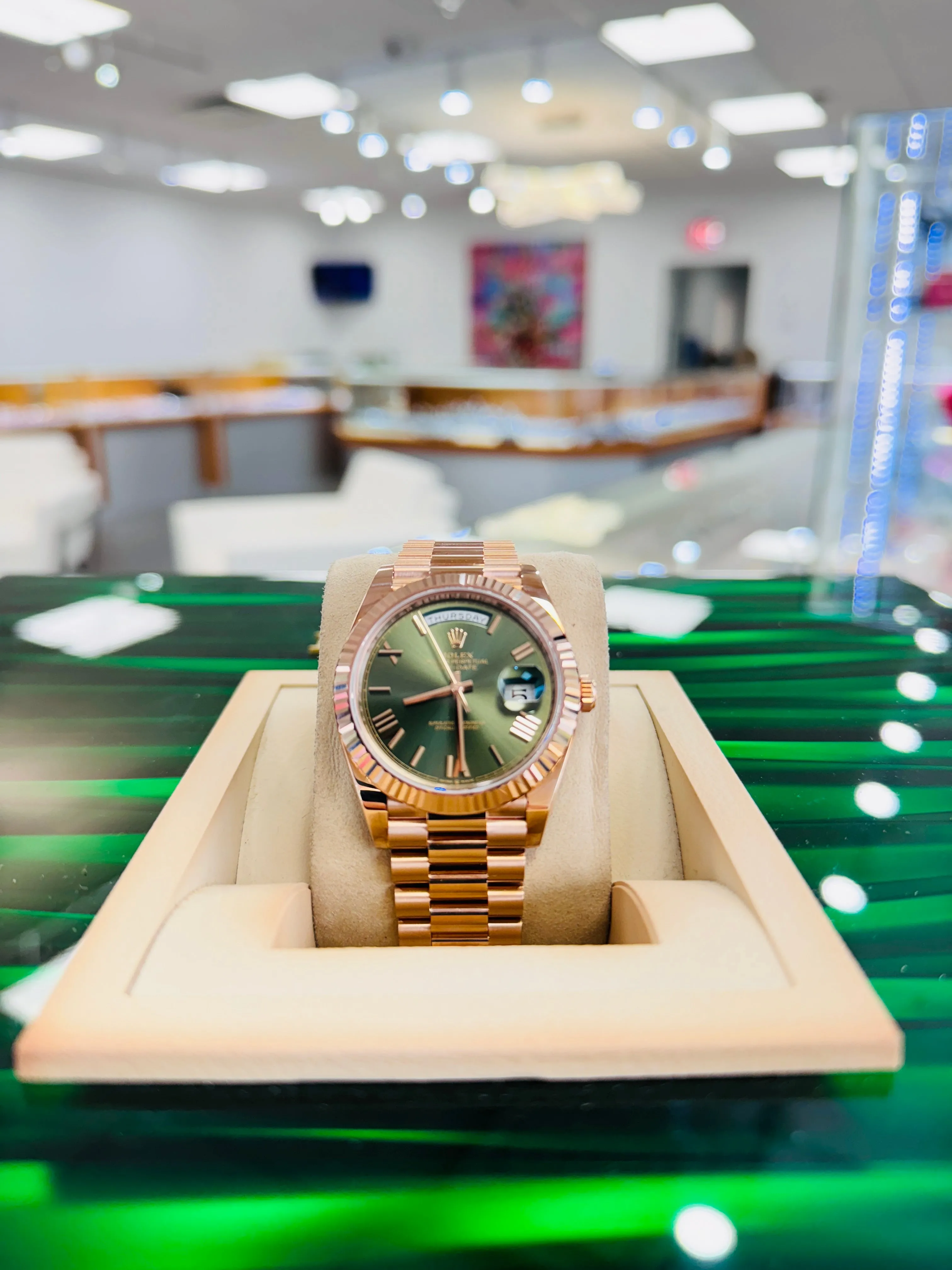   x Day-Date 40 228235 Olive Green President Rose Gold Box and Papers Unworn