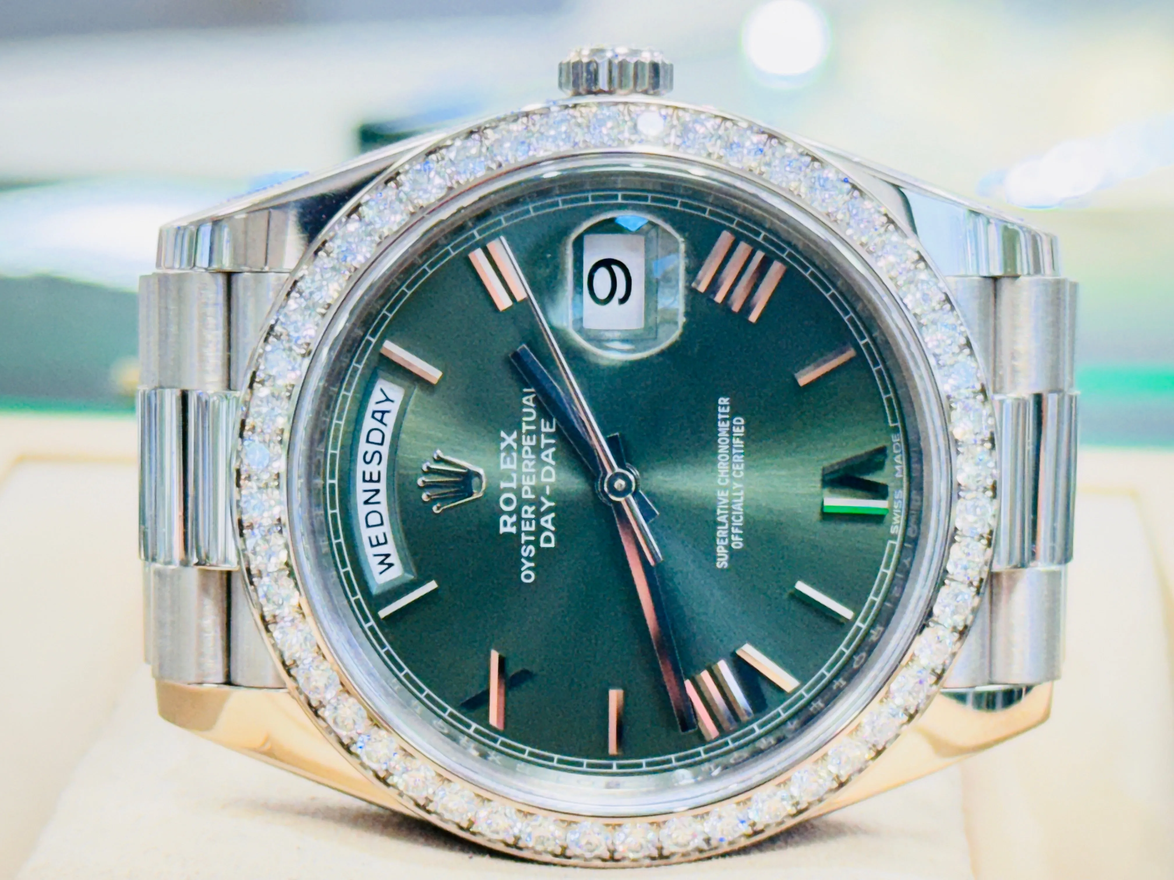   x Day-Date 40 228349RBR President 18K White Gold Olive Green Dial Factory Diamond Bezel MINT
