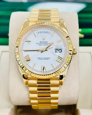   x DayDate 40 18K Yellow Gold 228238 White Roman Dial Box and Papers MINT   x day?date watch day date waterproof watch
