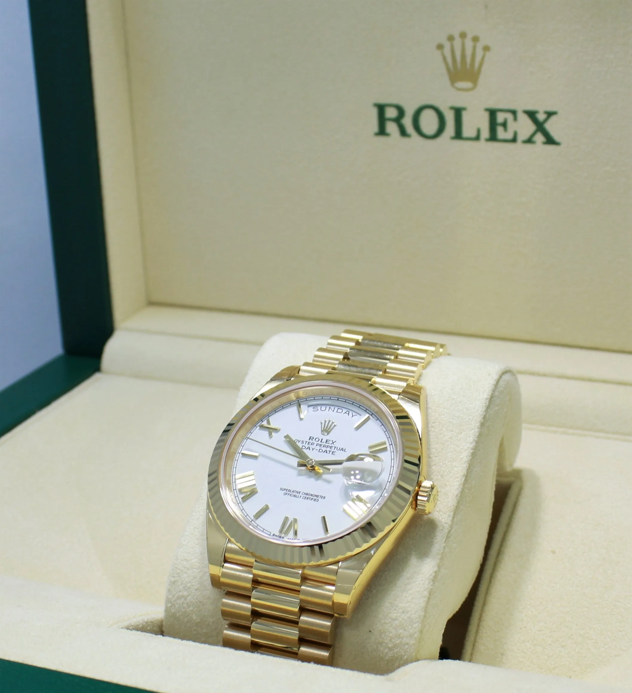   x Oyster Perpetual Day-Date 40 228238 (Unworn)