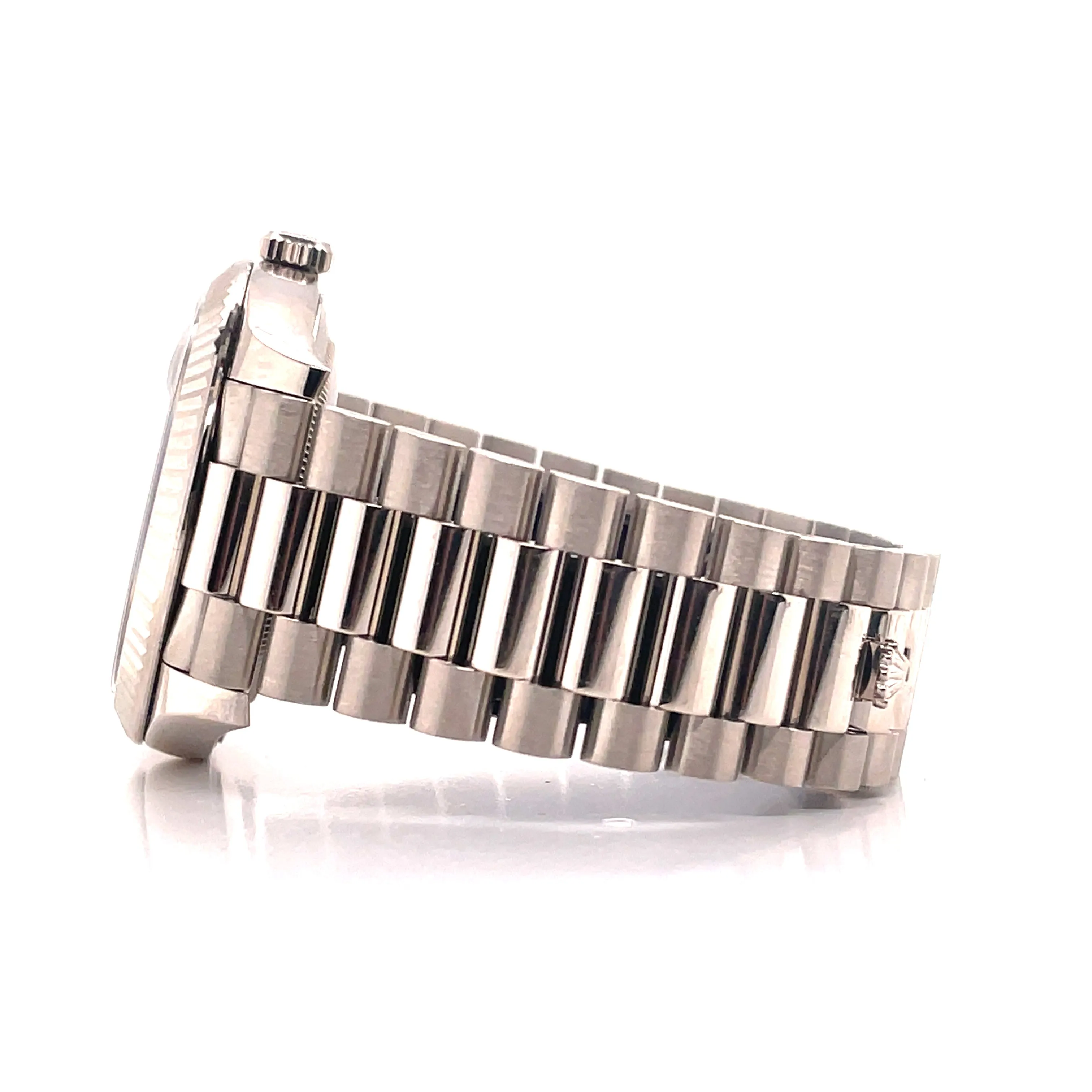   x President Day-Date 40 228239 18k White Gold Fluted Bezel Black Index Dial Box and Papers